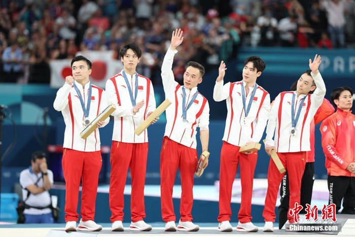 巴黎午夜破碎男神不破碎：张博恒在奥运赛场的