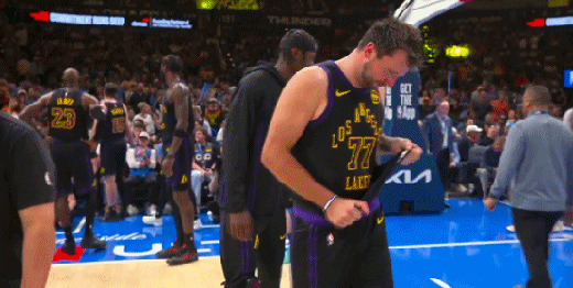 东契奇无对抗伤退湖人战术引争议